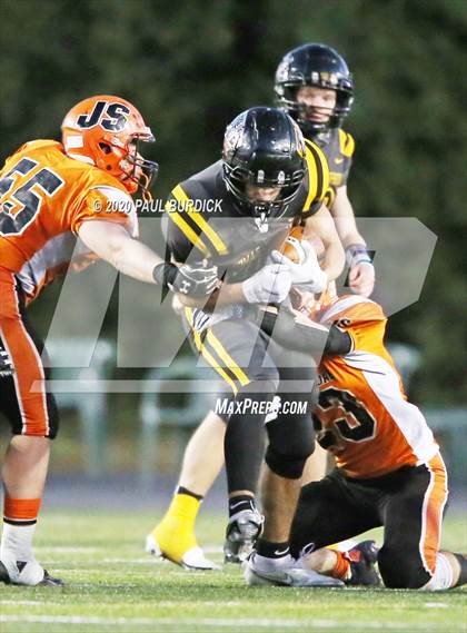 Thumbnail 2 in Thomas Jefferson vs. Jersey Shore (PIAA 4A State Championship) photogallery.