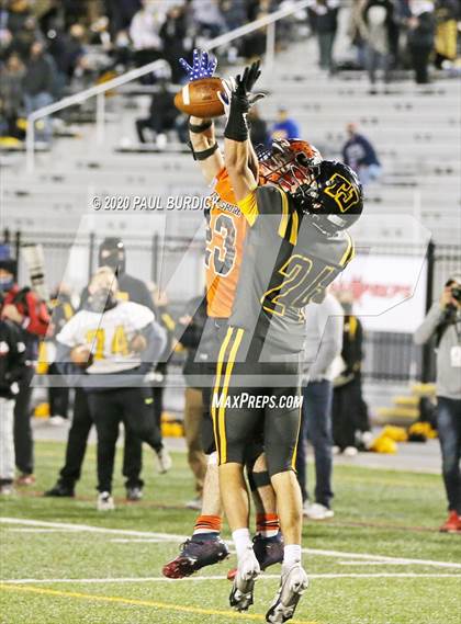 Thumbnail 1 in Thomas Jefferson vs. Jersey Shore (PIAA 4A State Championship) photogallery.
