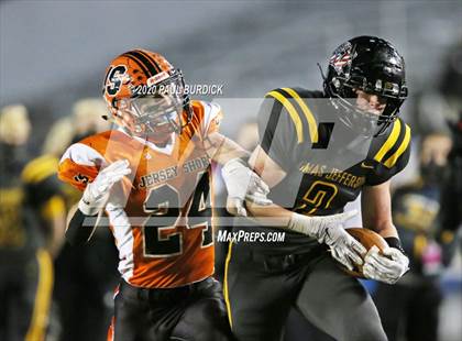 Thumbnail 3 in Thomas Jefferson vs. Jersey Shore (PIAA 4A State Championship) photogallery.