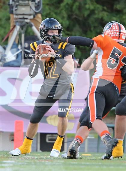 Thumbnail 3 in Thomas Jefferson vs. Jersey Shore (PIAA 4A State Championship) photogallery.