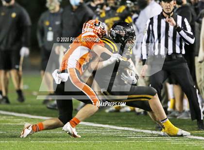 Thumbnail 1 in Thomas Jefferson vs. Jersey Shore (PIAA 4A State Championship) photogallery.