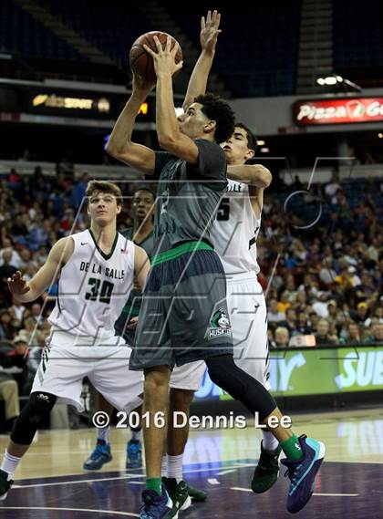 Thumbnail 1 in De La Salle vs. Chino Hills (CIF State Open Division Final) photogallery.