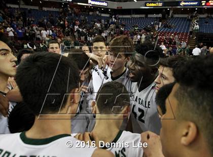 Thumbnail 1 in De La Salle vs. Chino Hills (CIF State Open Division Final) photogallery.