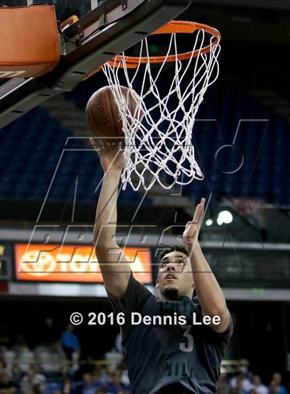 Thumbnail 2 in De La Salle vs. Chino Hills (CIF State Open Division Final) photogallery.