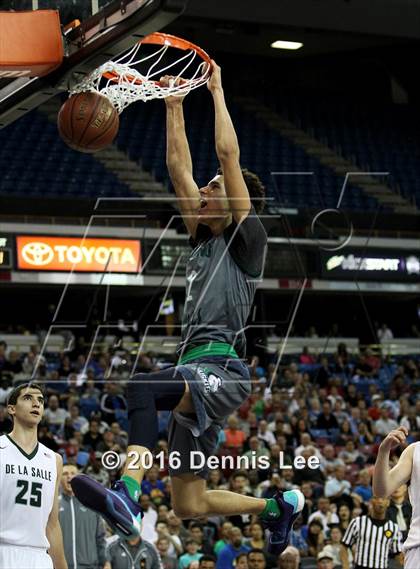 Thumbnail 2 in De La Salle vs. Chino Hills (CIF State Open Division Final) photogallery.