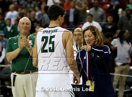 Thumbnail 3 in De La Salle vs. Chino Hills (CIF State Open Division Final) photogallery.