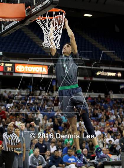 Thumbnail 3 in De La Salle vs. Chino Hills (CIF State Open Division Final) photogallery.