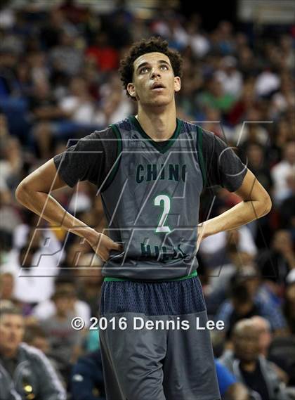 Thumbnail 2 in De La Salle vs. Chino Hills (CIF State Open Division Final) photogallery.