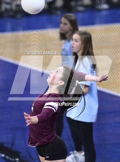 Thumbnail 3 in Niwot vs. Cheyenne Mountain (CHSAA 4A Playoff) photogallery.