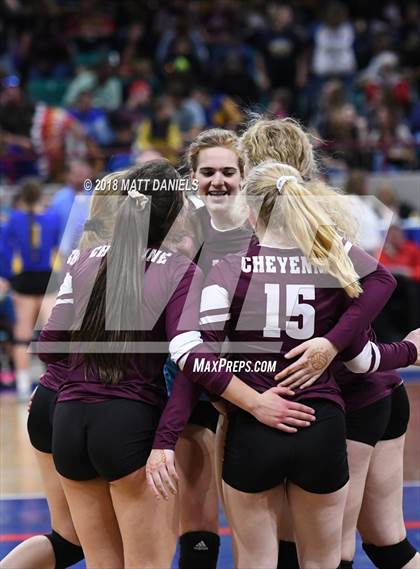 Thumbnail 3 in Niwot vs. Cheyenne Mountain (CHSAA 4A Playoff) photogallery.