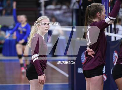 Thumbnail 2 in Niwot vs. Cheyenne Mountain (CHSAA 4A Playoff) photogallery.
