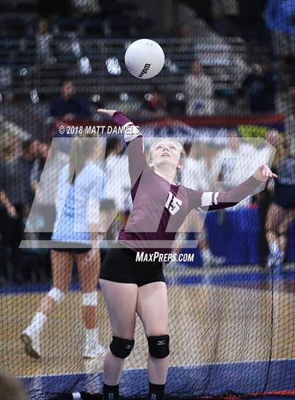 Thumbnail 2 in Niwot vs. Cheyenne Mountain (CHSAA 4A Playoff) photogallery.
