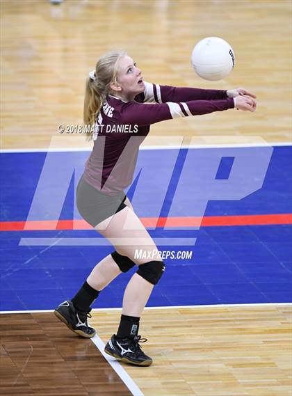 Thumbnail 1 in Niwot vs. Cheyenne Mountain (CHSAA 4A Playoff) photogallery.