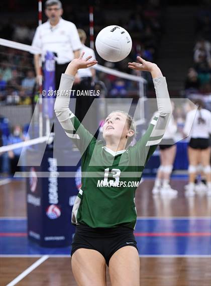 Thumbnail 2 in Niwot vs. Cheyenne Mountain (CHSAA 4A Playoff) photogallery.
