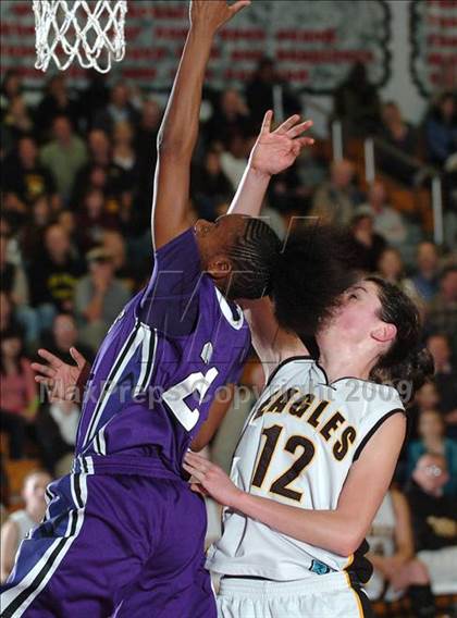 Thumbnail 3 in Sacramento vs. Del Oro (CIF SJS D3 Playoffs) photogallery.