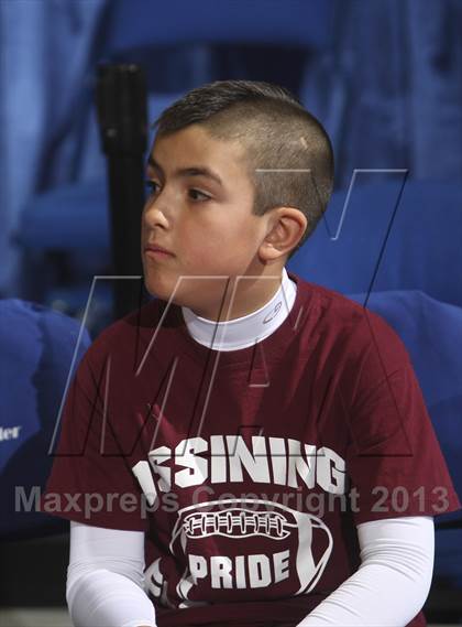 Thumbnail 3 in Ossining vs. Our Lady of Lourdes (Section 1 Class AA Final) photogallery.