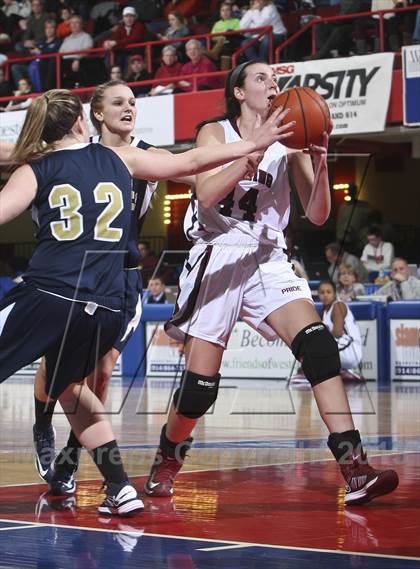 Thumbnail 1 in Ossining vs. Our Lady of Lourdes (Section 1 Class AA Final) photogallery.