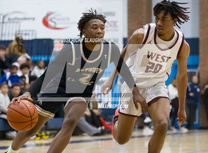 Thumbnail 2 in Belleville West vs. Althoff Catholic (Belleville East Chic-fil-a Classic) photogallery.