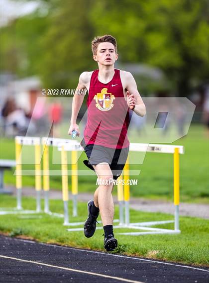 Thumbnail 2 in Brad Pedigo Invitational photogallery.