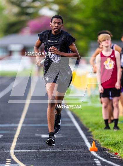Thumbnail 2 in Brad Pedigo Invitational photogallery.