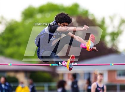 Thumbnail 2 in Brad Pedigo Invitational photogallery.