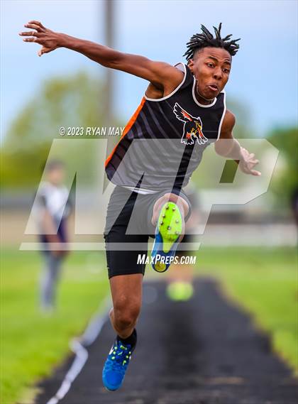 Thumbnail 2 in Brad Pedigo Invitational photogallery.