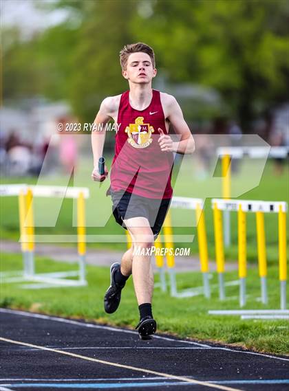 Thumbnail 2 in Brad Pedigo Invitational photogallery.
