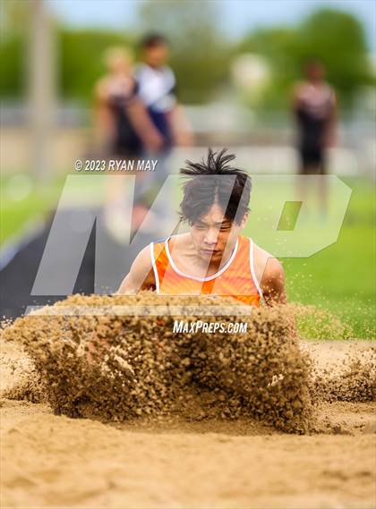 Thumbnail 3 in Brad Pedigo Invitational photogallery.