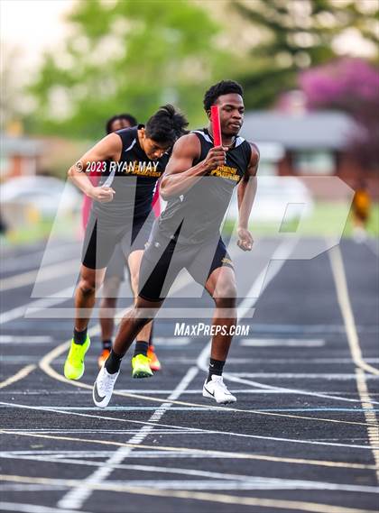 Thumbnail 2 in Brad Pedigo Invitational photogallery.