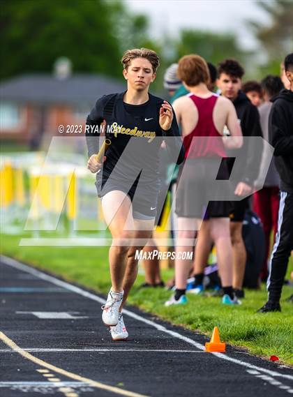 Thumbnail 2 in Brad Pedigo Invitational photogallery.