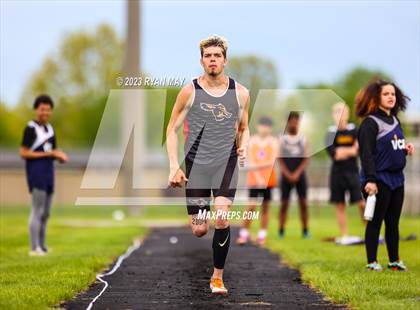 Thumbnail 2 in Brad Pedigo Invitational photogallery.