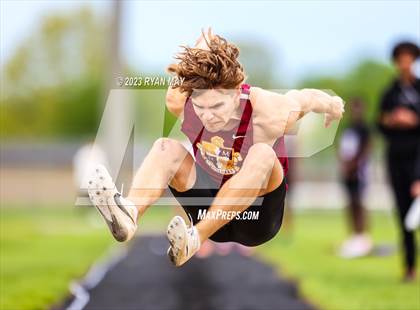 Thumbnail 1 in Brad Pedigo Invitational photogallery.