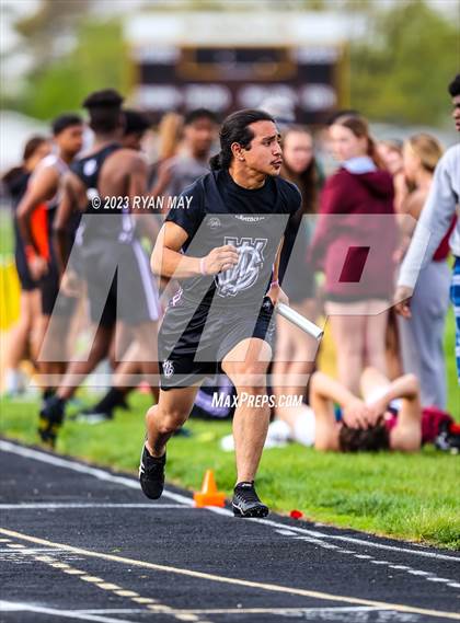 Thumbnail 2 in Brad Pedigo Invitational photogallery.