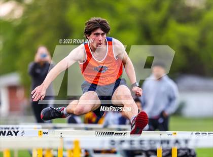 Thumbnail 2 in Brad Pedigo Invitational photogallery.