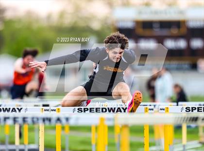 Thumbnail 2 in Brad Pedigo Invitational photogallery.