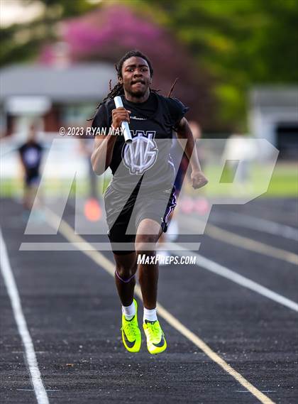 Thumbnail 2 in Brad Pedigo Invitational photogallery.