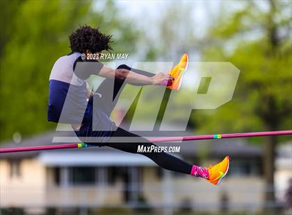 Thumbnail 2 in Brad Pedigo Invitational photogallery.