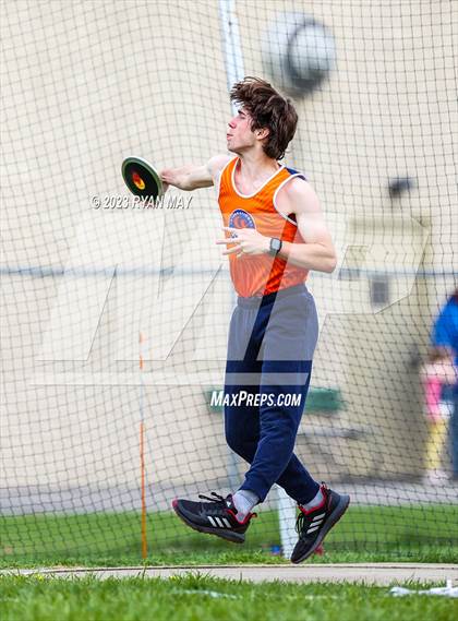 Thumbnail 3 in Brad Pedigo Invitational photogallery.