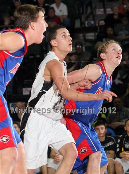 Thumbnail 1 in Sierra Grande vs. Hi-Plains (CHSAA 1A Final Four) photogallery.