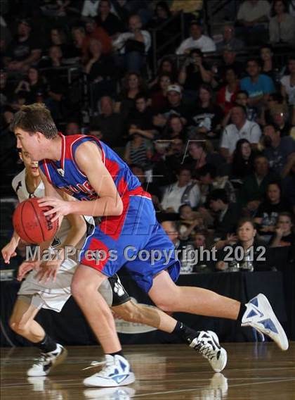Thumbnail 2 in Sierra Grande vs. Hi-Plains (CHSAA 1A Final Four) photogallery.