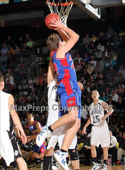 Thumbnail 1 in Sierra Grande vs. Hi-Plains (CHSAA 1A Final Four) photogallery.