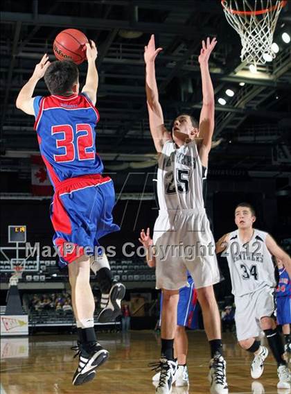 Thumbnail 2 in Sierra Grande vs. Hi-Plains (CHSAA 1A Final Four) photogallery.