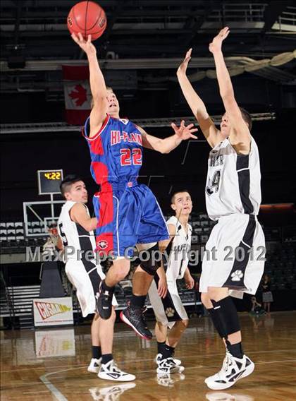 Thumbnail 2 in Sierra Grande vs. Hi-Plains (CHSAA 1A Final Four) photogallery.