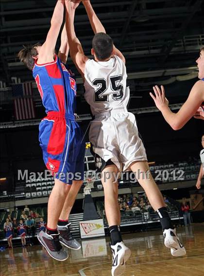 Thumbnail 1 in Sierra Grande vs. Hi-Plains (CHSAA 1A Final Four) photogallery.
