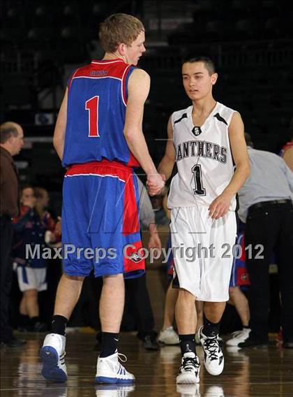 Thumbnail 3 in Sierra Grande vs. Hi-Plains (CHSAA 1A Final Four) photogallery.