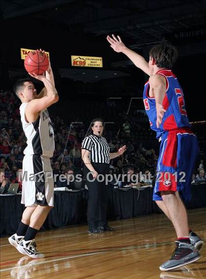 Thumbnail 2 in Sierra Grande vs. Hi-Plains (CHSAA 1A Final Four) photogallery.