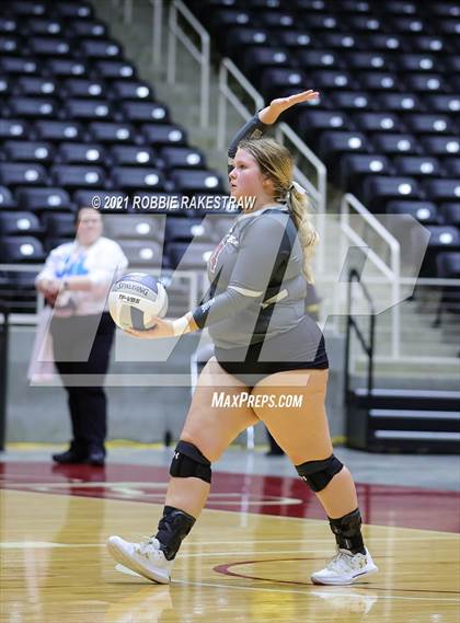 Thumbnail 3 in Fayetteville vs. Sulphur Bluff (UIL Volleyball 1A Semifinals) photogallery.