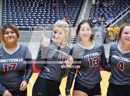 Thumbnail 3 in Fayetteville vs. Sulphur Bluff (UIL Volleyball 1A Semifinals) photogallery.