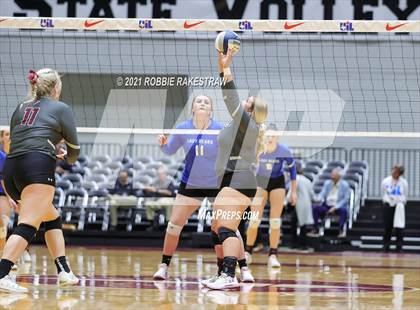 Thumbnail 1 in Fayetteville vs. Sulphur Bluff (UIL Volleyball 1A Semifinals) photogallery.