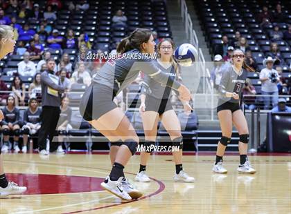 Thumbnail 3 in Fayetteville vs. Sulphur Bluff (UIL Volleyball 1A Semifinals) photogallery.